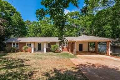 Main picture of 731 Parker St