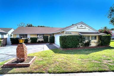 Main picture of 15014 Acre St