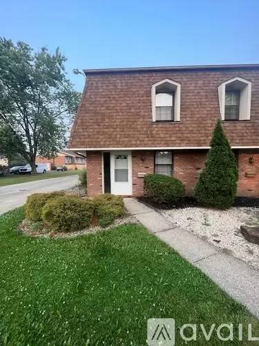 Main picture of 516 University Ave