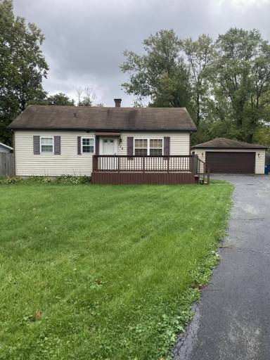 Main picture of 316 Oak Cir