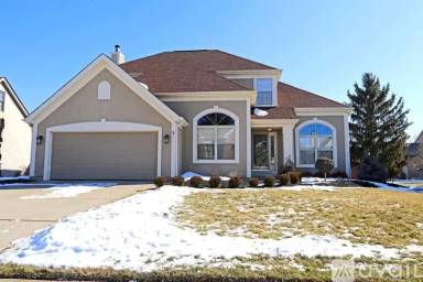 Main picture of 824 Claycross Ct
