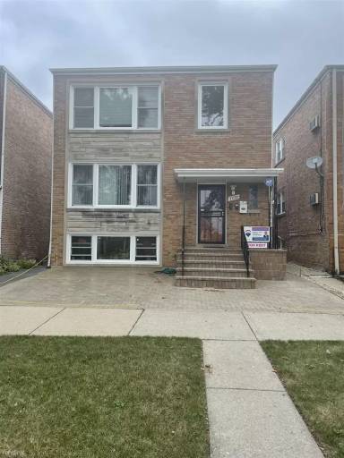 Main picture of 7732 W Addison St