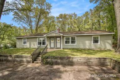 Main picture of 3555 E B Ave