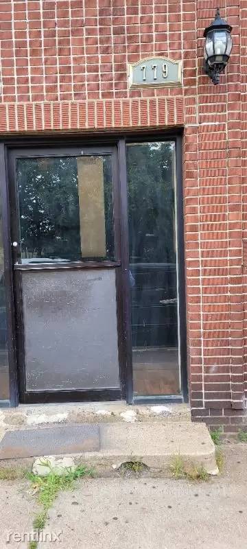 Main picture of 777 Avenue E