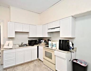 Main picture of 317 S High St