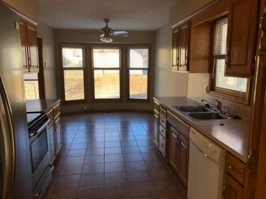 Main picture of 1902 Blue Sage Dr