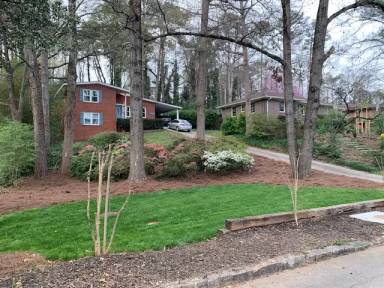 Main picture of 1972 McJenkin Dr NE