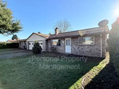 Main picture of 16121 SE 3rd St