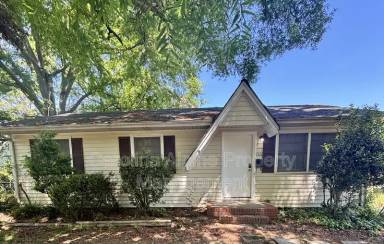 Main picture of 1210 Cardinal Dr