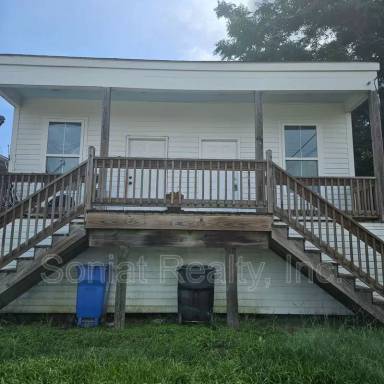 Main picture of 5507 Warrington Dr
