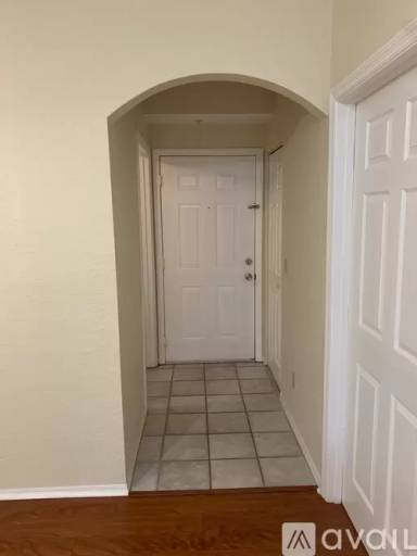 Main picture of 827 Camargo Way