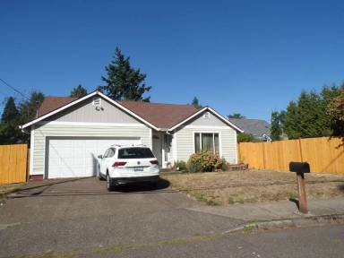 Main picture of 3927 SE 100th Ave
