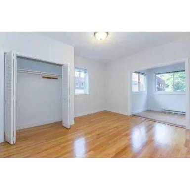 Main picture of 133-35 Chiswick Rd