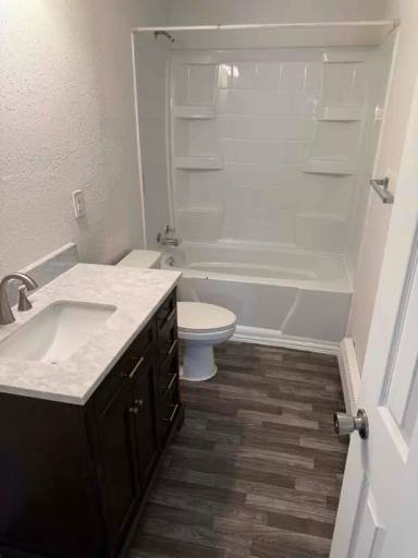 Main picture of 4027 E 8th Ave