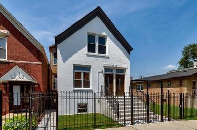 Main picture of 1532 N Central Park Ave