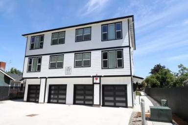 Main picture of 488 Strand Ave SE