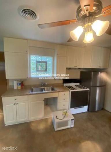 Main picture of 8052 Elmwood Ave
