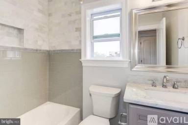 Main picture of 49 Quincy Pl NE