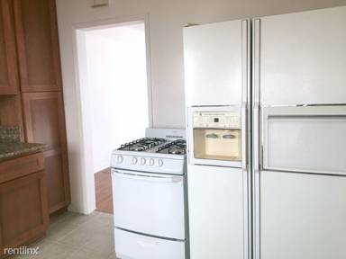 Main picture of 4041 W 139th St