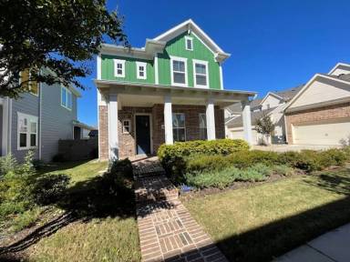 Main picture of 8825 Redding St
