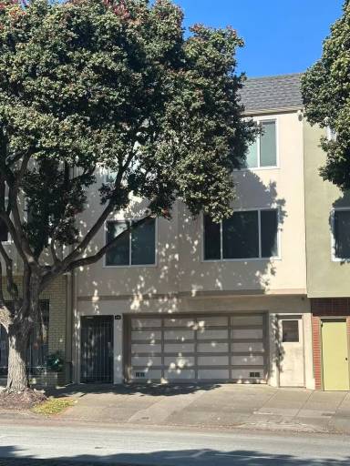 Main picture of 774 Monterey Blvd
