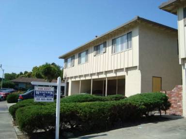 Main picture of 1830 Joan Way