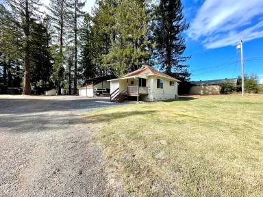 Main picture of 4560 Maddocks Rd