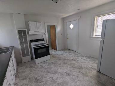 Main picture of 1718 Cherry Ave
