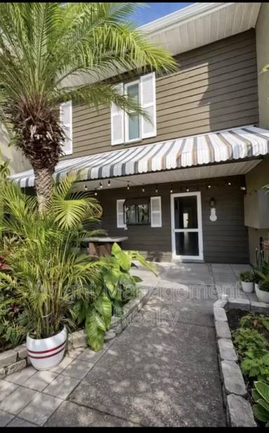 Main picture of 727 N Himes Ave