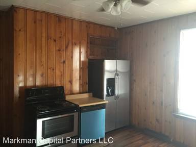 Main picture of 140 S Washington Ave