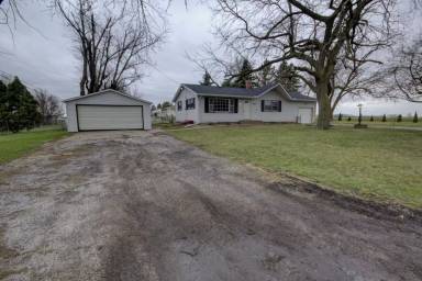 Main picture of 5125 W 49th St