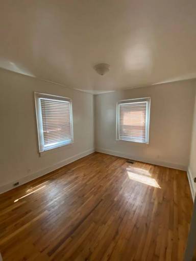 Main picture of 805 Kings Rd