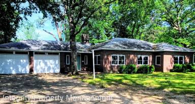 Main picture of 647 Salem Ave