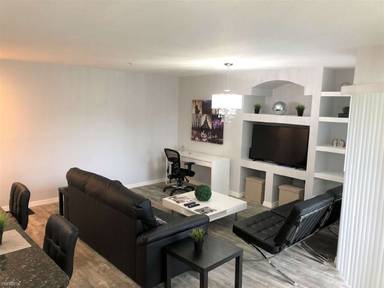 Main picture of Sunset Lake Condominiums