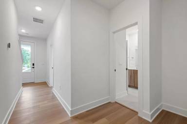 Main picture of 530 Billingshurst Way