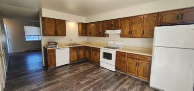 Main picture of 2931 N View Dr