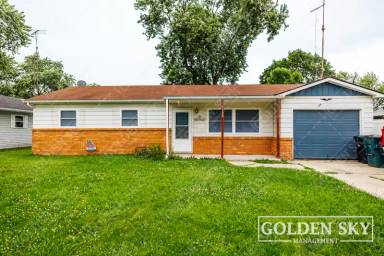Main picture of 3129 S Opechee Dr