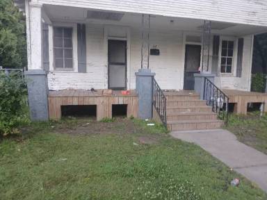 Main picture of 32 Louisiana Ave