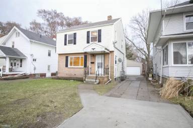 Main picture of 923 Alvison Rd