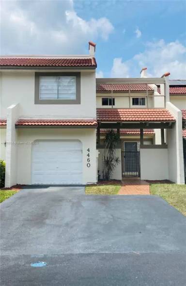 Main picture of 4460 NW 102nd Pl
