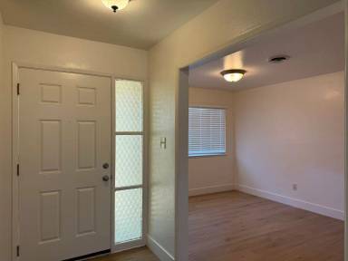 Main picture of 8945 Plaza Park Dr
