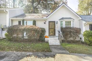 Main picture of 130 Wrights Mill Cir