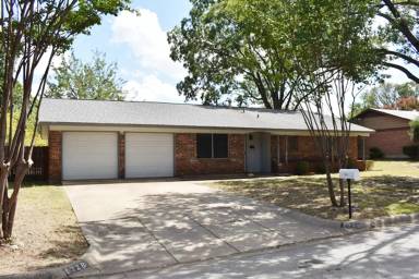 Main picture of 1328 Karla Dr