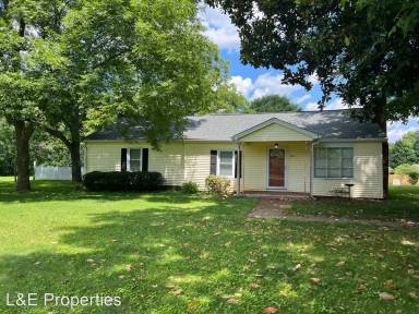 Main picture of 1744 Kelly Rd