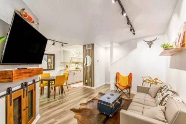 Main picture of 1808 Rio Grande St