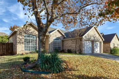 Main picture of 5541 Dunn Hill Dr