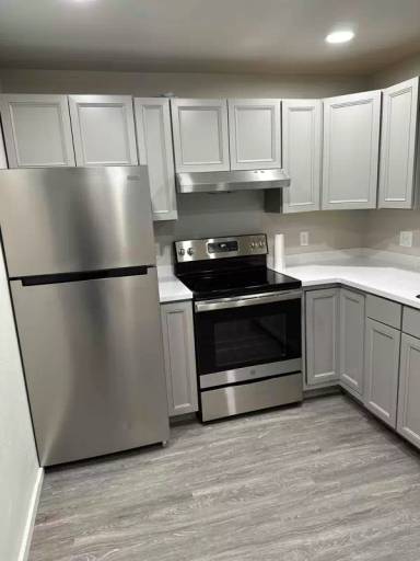 Main picture of 105 E Peach St