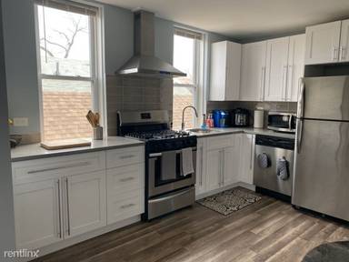 Main picture of 2109 W 18th St