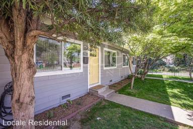 Main picture of 377 E 7th Ave