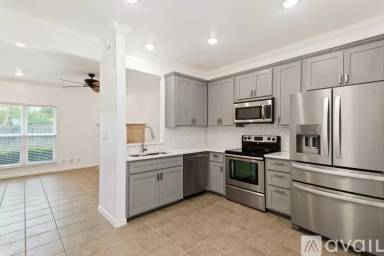 Main picture of 1307 Kinney Ave